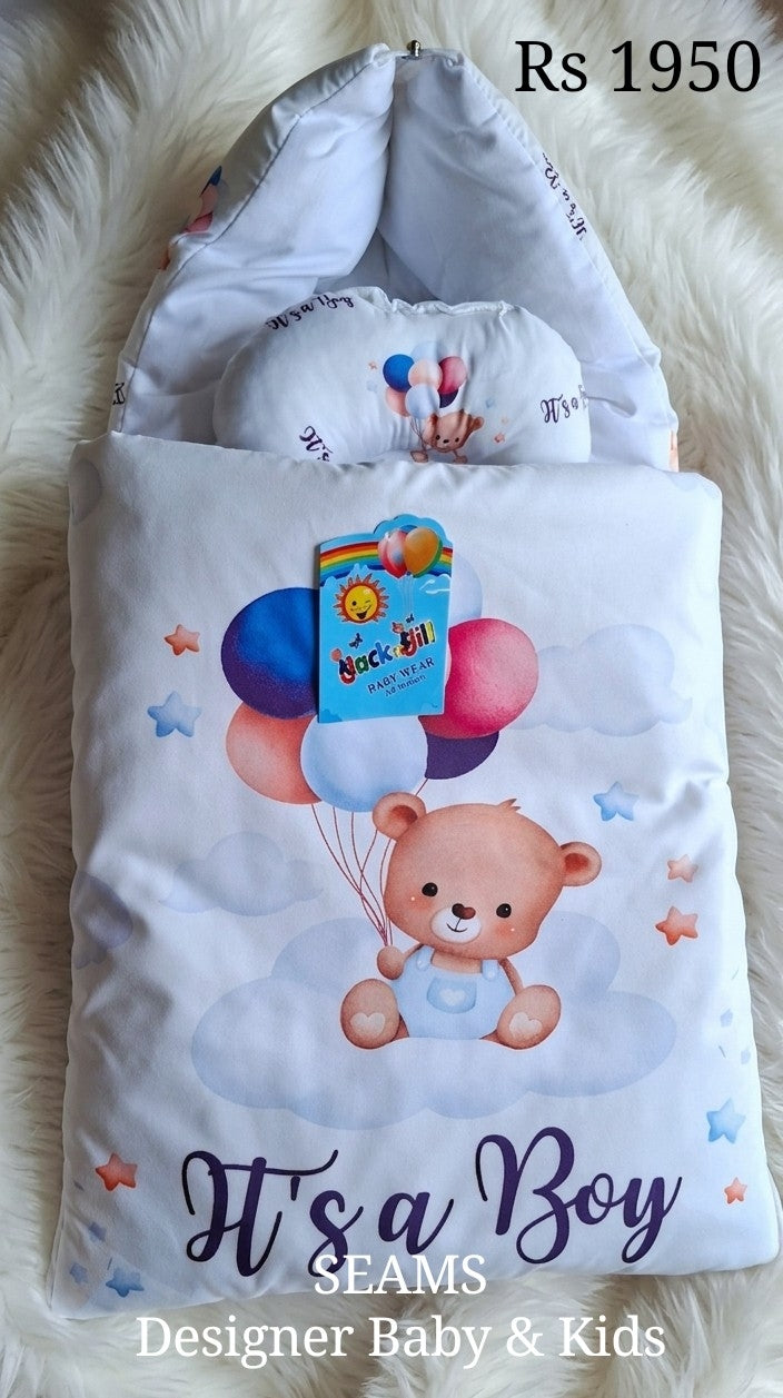 Carrying nest/ sleeping bag white (Its a boy)