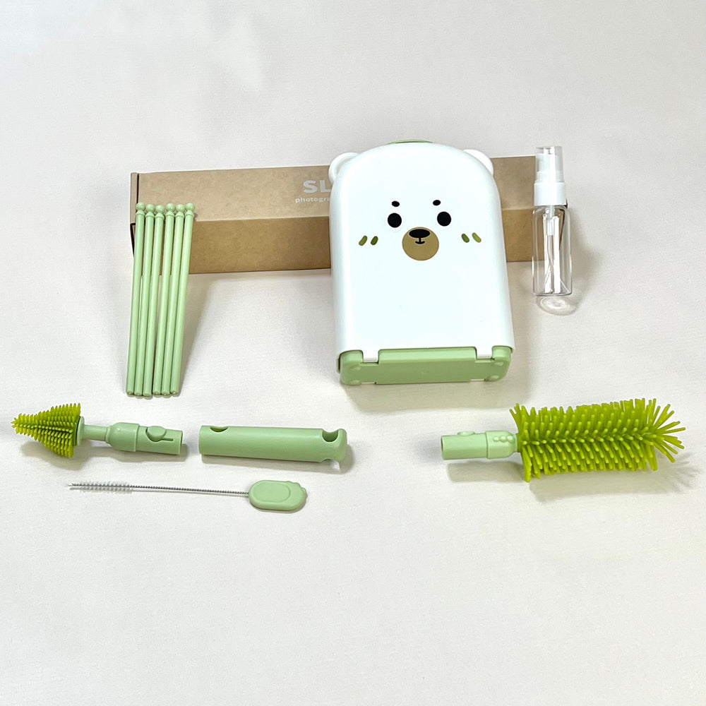Portable 8-in-1 Baby Bottle Brush Cleaning Set – Green Bear Box Edition